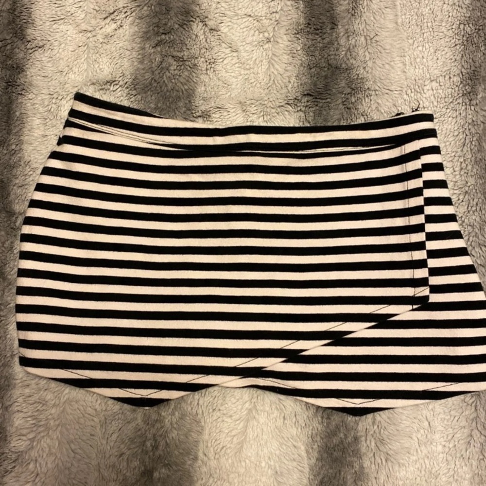 Abercrombie Asymmetrical Mini Skort